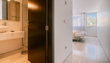 Resa Estates Talamanca for sale Pouet luxury hallway and bathroom.JPG
